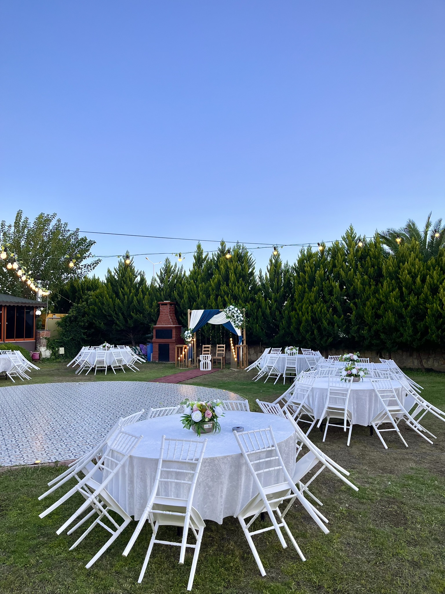 Sandalye & Masa Kiralama Hizmeti